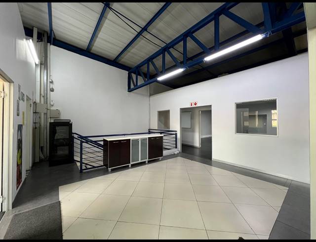 449M² WAREHOUSE TO LET IN STRIJDOMPARK